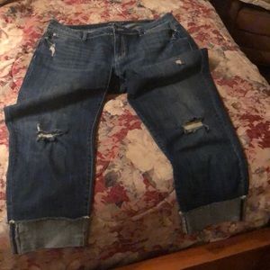 Jennifer Lopez Boyfriend Jeans / tethered